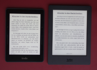 Amazon Kindle Voyage (links) und Kobo Aura H2O im Vergleich